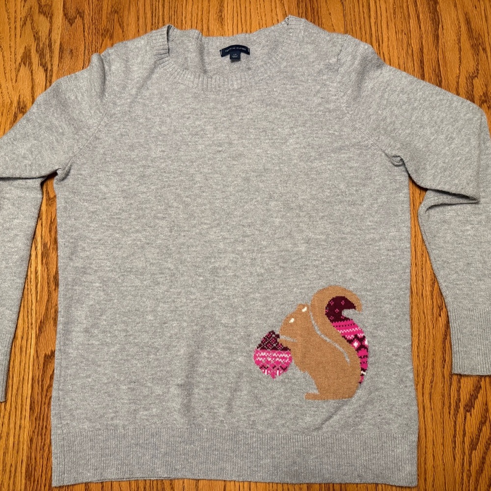 Tommy Hilfiger Gray Knit Squirrel Sweater - Women L